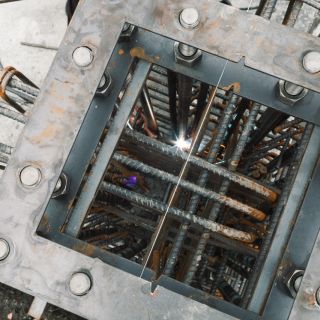 焊接螺栓固定點